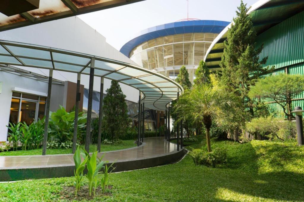 Hotel Asri Plaza Asia Tasikmalaya Exterior foto